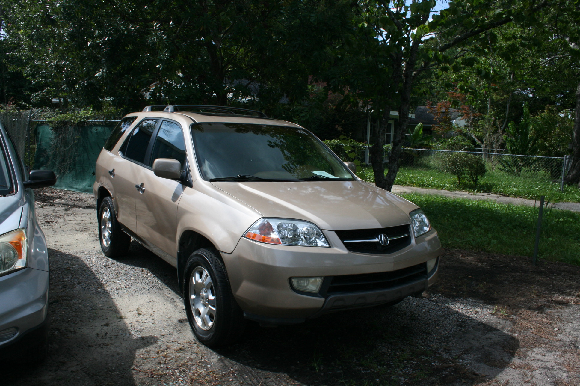 Click for price on this 2002 Acura MDX